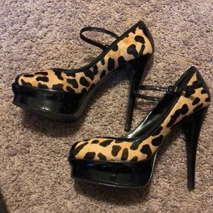 Leopard Print Pumps